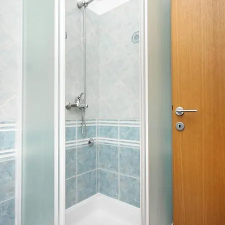 Apartment 6215c *