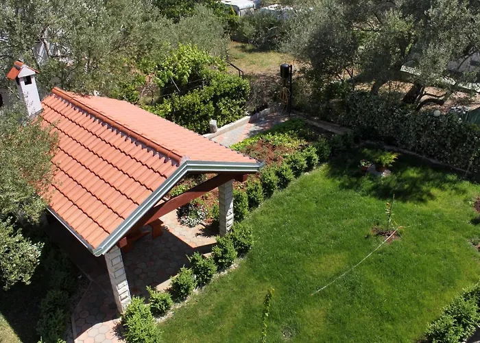 6215c Апартаменты *