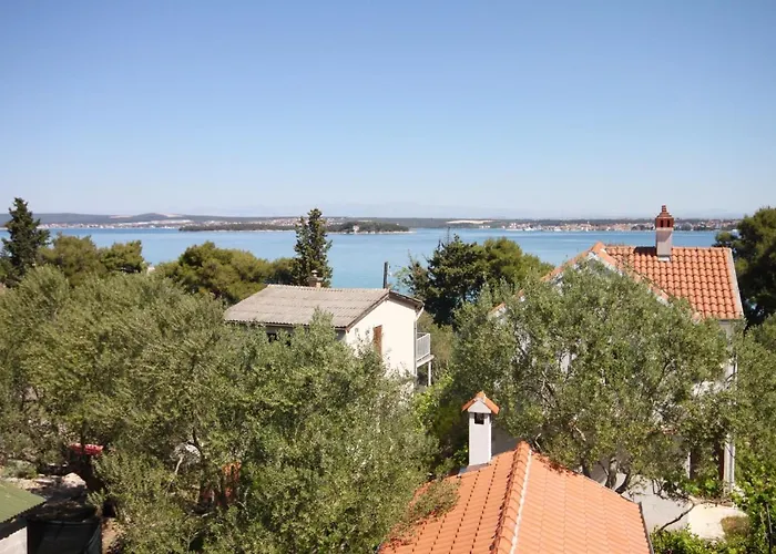 6215c Апартаменты *